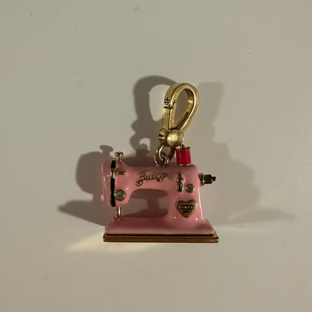 Vintage sewing machine juicy couture charm